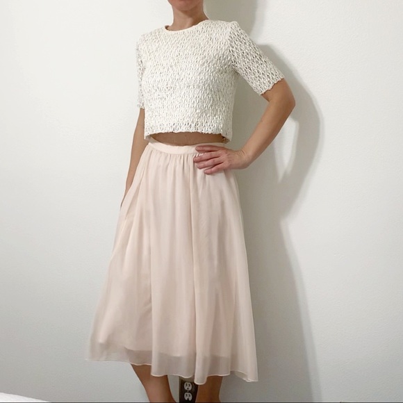 Abercrombie & Fitch Dresses & Skirts - Abercrombie & Fitch a-line elasticated waist lined light pink midi Skirt Medium